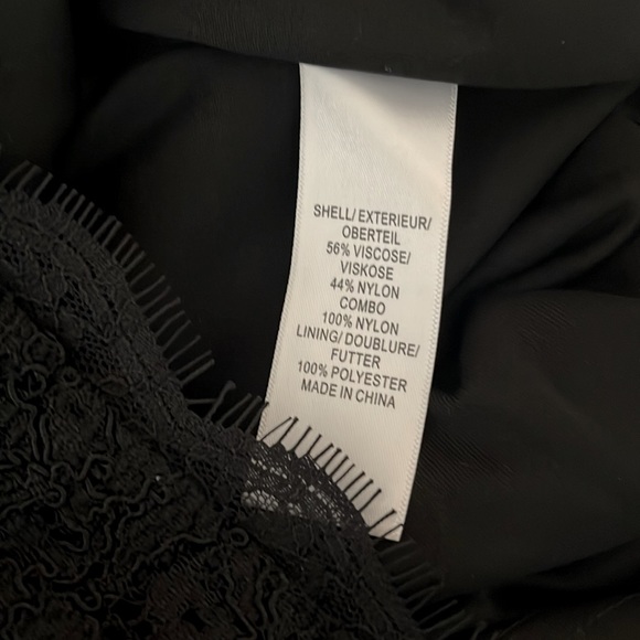 Adrianna Papell Short Lace Black Dress Size 6 - Picture 9 of 9